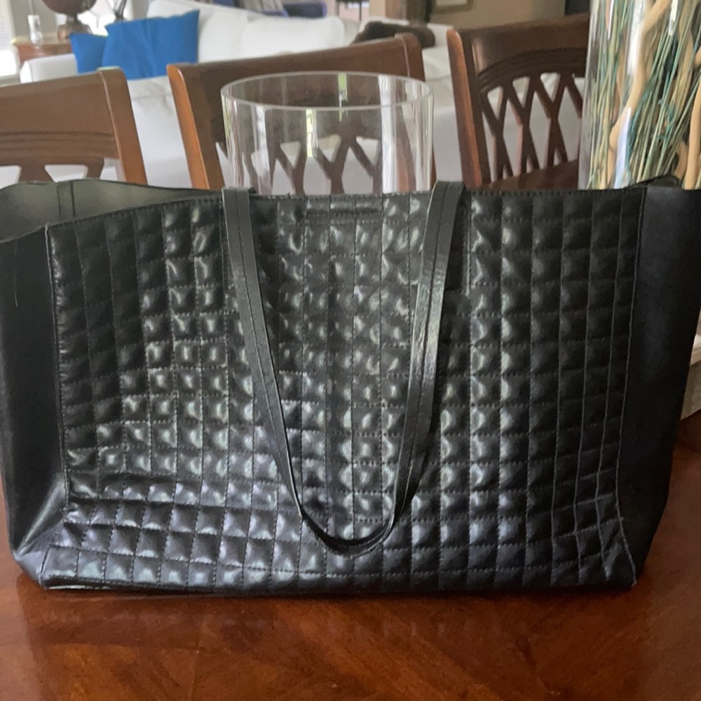 Banana Republic genuine leather tote.